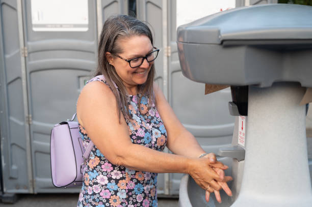 Porta potty rental for festivals in Denver, IA